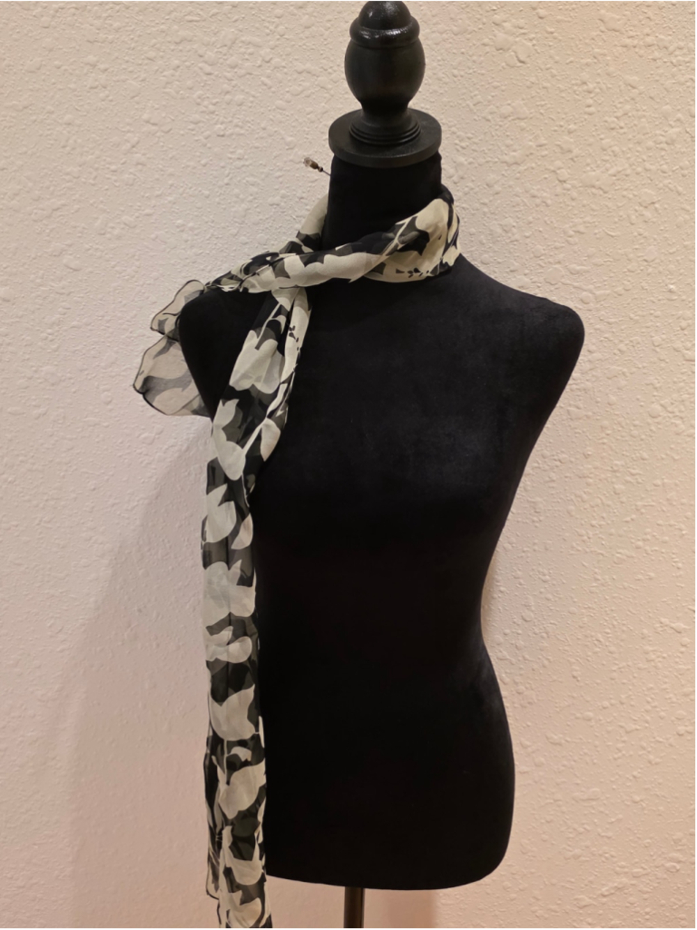 Women's Unbranded Floral Scarf One Size Black and White